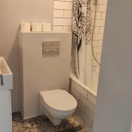 Green Oasis Apartament *